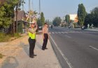 Tingkatkan Keamanan dan Kelancaran Jalan, Polsek Balerejo Gelar Pam Penampilan Pagi di Titik Rawan