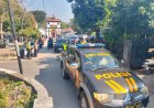 Polsek Dagangan Berikan Pamwal Giat Ziarah Makam Jamaah Al Basyariah ke Makam Nglarangan dan Pulosari Ponorogo