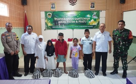 Wujud Kepedulian Sosial, Bhabinkamtibmas Desa Balerejo Hadiri Penyerahan Santunan Anak Yatim Piatu