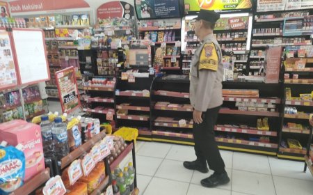 Polsek Wungu Hadir di Tengah Masyarakat, Patroli di Alfamart Perkuat Keamanan Lingkungan