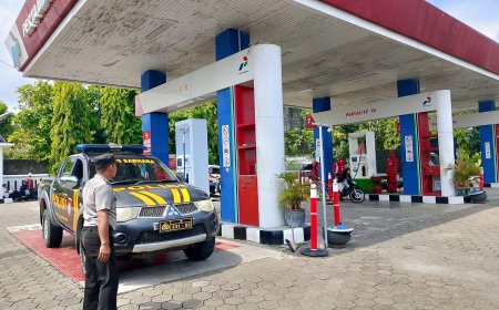 Rutinitas Patroli Sambangi SPBU Banjarsari Kulon Sisipkan Pesan Kamtibmas