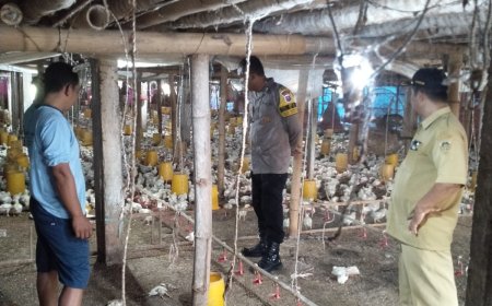 Kunjungi Peternak Ayam, Bhabinkamtibmas Berikan Motivasi