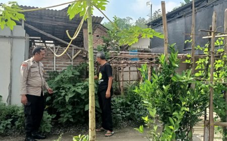 Untuk Swasembada Pangan Bhabinkamtibmas Rutin Cek Perkarangan Warga