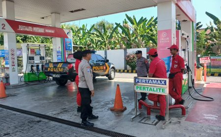Antisipasi Gangguan Kamtibmas, Polsek Wungu Gelar Patroli Objek Vital di SPBU Mojopurno