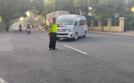 Commander Wish Polsek Mejayan Perkuat Pelayanan Lalu Lintas di Jam Sibuk