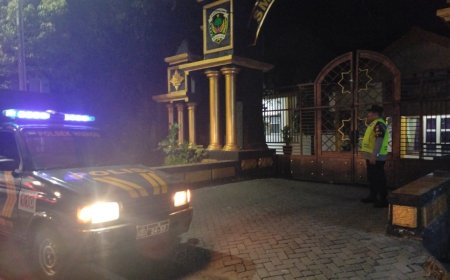 Antisipasi Kerawanan Malam Hari, Polsek Wungu Gelar Patroli di SMPN 2 Wungu Mojorayung