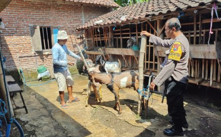 Bhabinkamtibmas Desa Nglanduk Dorong Warga Manfaatkan Pekarangan untuk Mendukung Ketahanan Pangan Bidang Peternakan