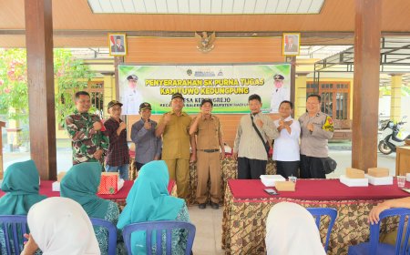 Hadir di Penyerahan SK Purna Tugas Kemituwo Kedungpung, Bhabinkamtibmas Polsek Balerejo Sampaikan Pesan Kamtibmas