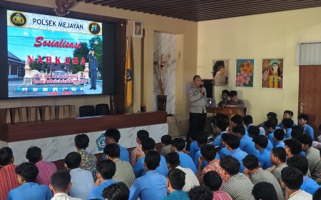 Tanamkan Karakter Berintegritas, Polsek Mejayan Isi MPLS di SMAN 1 Mejayan