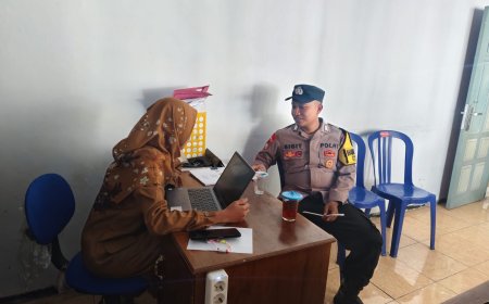 Tingkatkan Keamanan Desa, Bhabinkamtibmas Kuwu Imbau Warga Aktifkan Poskamling