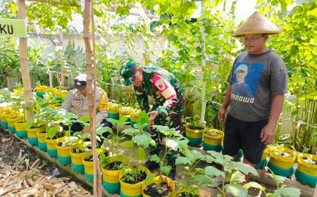 Bhabinkamtibmas Desa Tiron Dorong Pemanfaatan Pekarangan Bergizi untuk Dukung Ketahanan Pangan