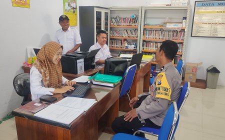 Tingkatkan Kamtibmas dan Cegah Bahaya Jebakan Tikus Listrik, Bhabinkamtibmas Desa Glonggong Gelar Sambang Desa