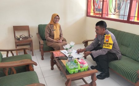Cegah Kenakalan Remaja Sejak Dini, Bhabinkamtibmas Desa Simo Sambangi SDN Simo 1