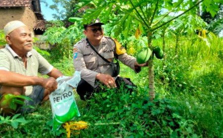 Bhabinkamtibmas Desa Dagangan Sambangi Warga, Sosialisasikan Pemanfaatan Lahan untuk Dukung Ketahanan Pangan