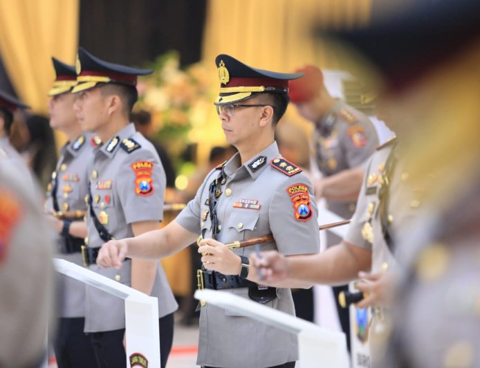 Tongkat Komando Polres Madiun Beralih, AKBP Ridwan Maliki Resmi Gantikan AKBP Kemas Indra Natanegara