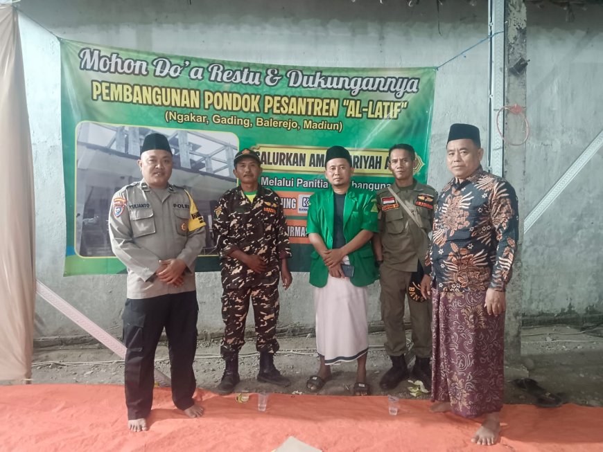 Peringati 10 Muharram, Bhabinkamtibmas Polsek Balerejo Hadiri Pengajian Umum dan Santunan Anak Yatim di Desa Gading