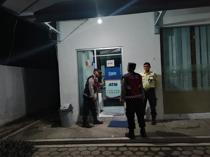 Antisipasi Kriminalitas dan 3C, Polsek Balerejo Gencarkan Patroli Malam di Sejumlah Objek Vital