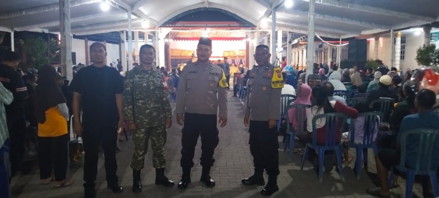 Ratusan Masyarakat Saksikan Wayang Kulit Bersih Desa, Polsek Mejayan Pastikan Acara Kondusif